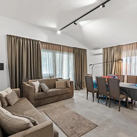 Salteria 3, Pool, Private Territory, Pinery Rovinj