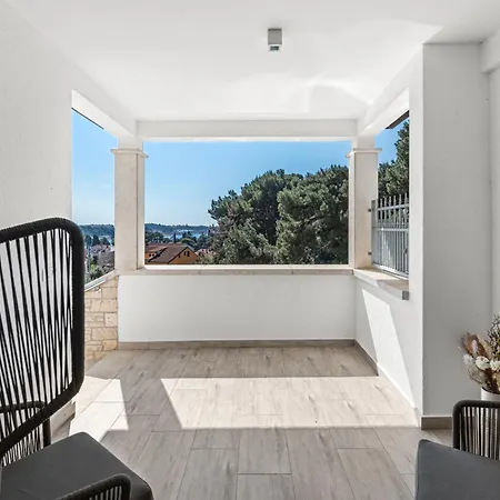 Salteria 3, Pool, Private Territory, Pinery * Rovinj